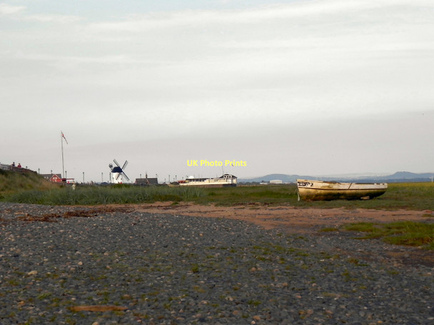 Photo 6"x4" The Beach at Lytham Lytham St Anne's c2011