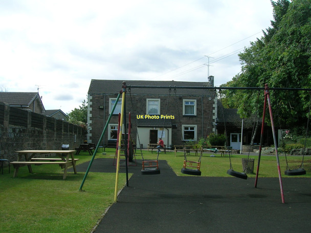 Photo 6"x4" Public House, Wickersley Listerdale c2011