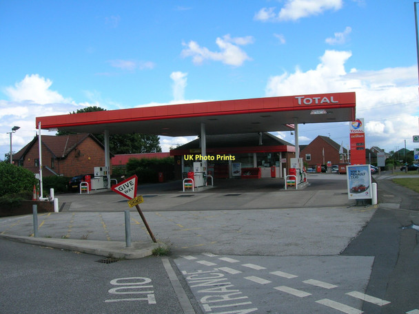 Photo 6"x4" Service station on the A631 Bramley\/SK4892 c2011