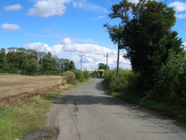 Photo 6"x4" Gypsy Lane towards the A634 Maltby\/SK5292 c2011