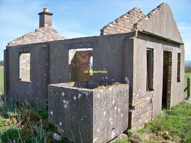 Photo 6"x4" Disused Wartime Building Near Elwartlaw Greenlaw\/NT7146 c2011