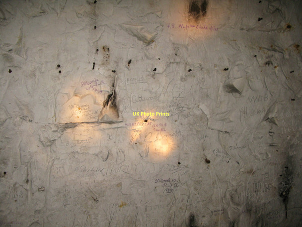 Photo 6"x4" Early graffiti in Eastry caves Gore\/TR3055 c2009