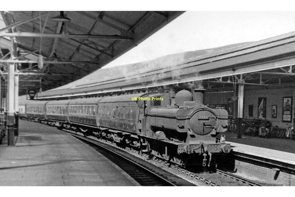 Photo 6"x4" Swansea High Street Station, with a GW 0-6-0PT bringing in empty stock Swansea\/Abertawe c1962