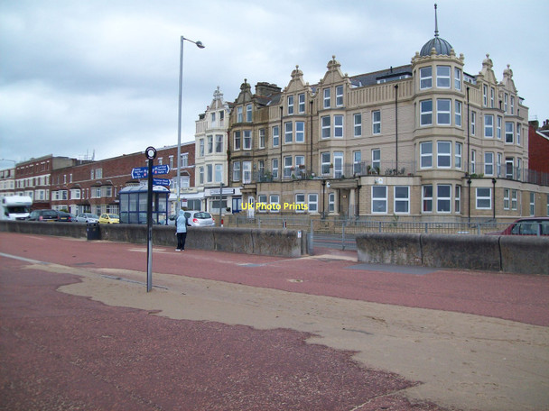 Photo 6"x4" Imposing housing on Morecambe's promenade Morecambe c2011
