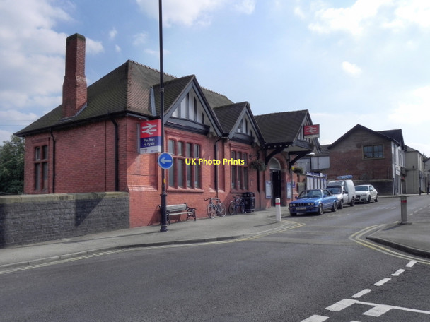 Photo 6"x4" Poulton-le-Fylde Railway Station Poulton-Le-Fylde c2011
