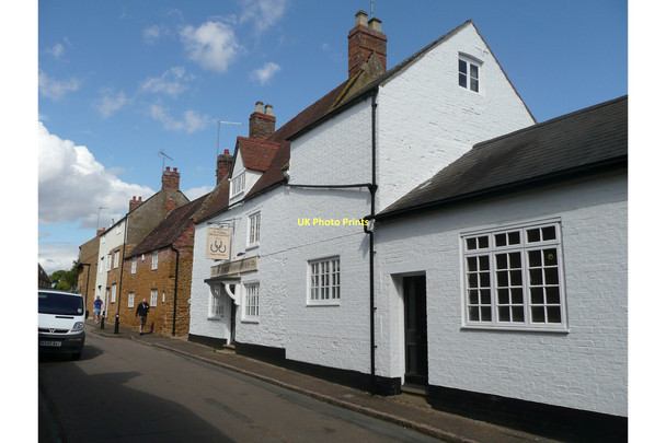 Photo 6"x4" The Three Horseshoes, Ecton Ecton\/SP8263 c2011
