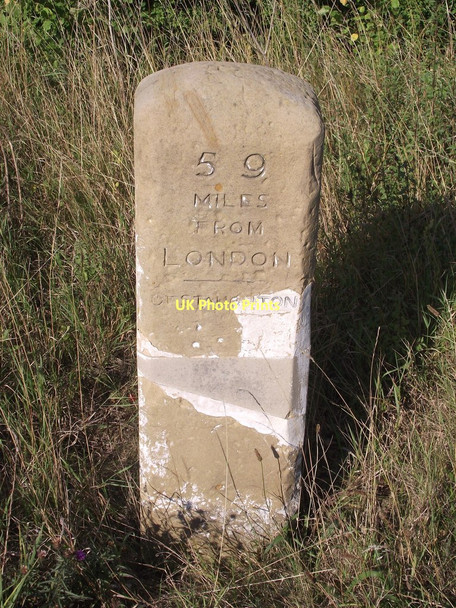 Photo 6"x4" Old Milestone Staughton Highway c2011