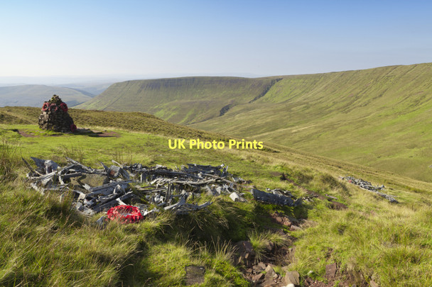 Photo 6"x4" Wellington R1465 Crash Memorial Craig Pwllfa c2011
