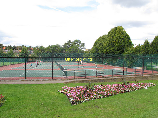 Photo 6"x4" Tennis courts in King George's Park Wandsworth c2011
