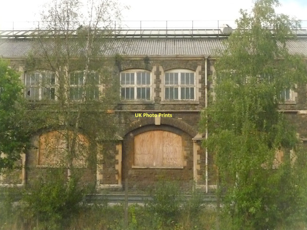 Photo 6"x4" Swindon : Boarded up Building Swindon\/SU1685 c2011