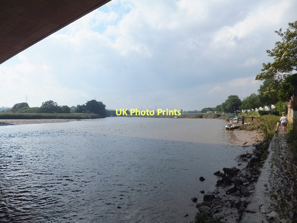 Photo 6"x4" River Exe seen from below the M5 bridge Topsham c2011