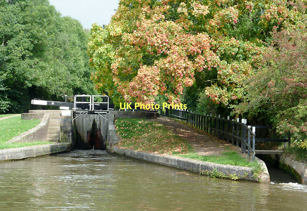 Photo 6"x4" Meaford Bottom Lock, Staffordshire Stone\/SJ9034 c2011 P1