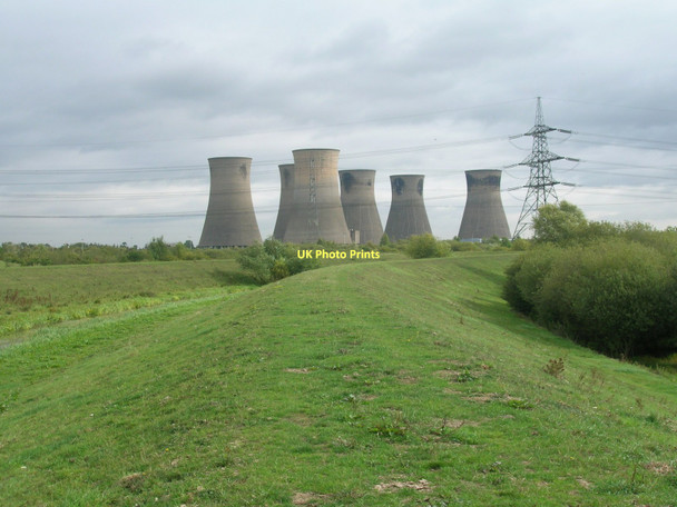 Photo 6"x4" Floodbank, Thorpe Marsh Thorpe in Balne c2011