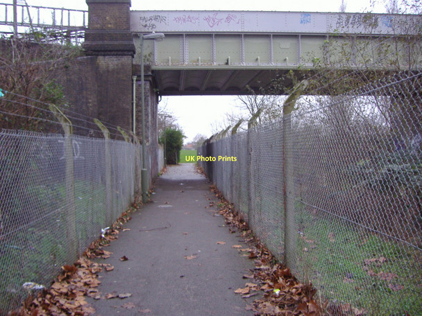 Photo 6"x4" Footpath under the Northern Line to Silkstream Park Edgware c2006