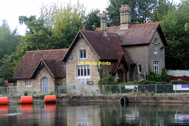Photo 6"x4" House at Allington Lock, Kent Abbey Gate\/TQ7558 c2011