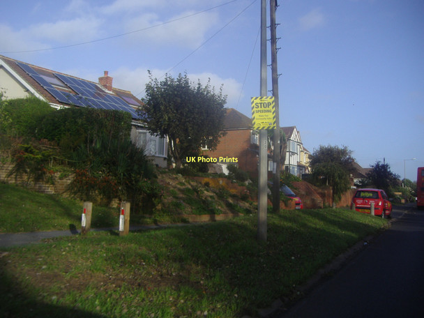 Photo 6"x4" Houses on Avis Road, Denton Newhaven\/TQ4401 c2011 P1