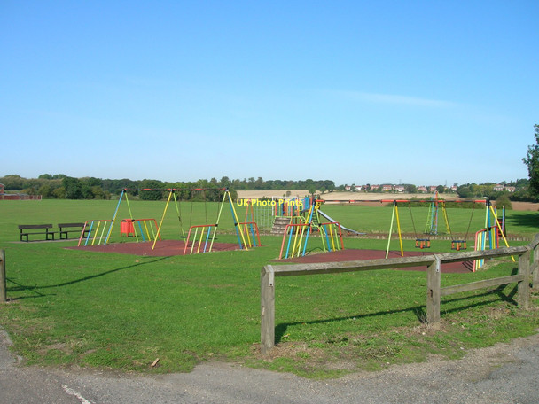 Photo 6"x4" Playground, Skellow Skellow c2011