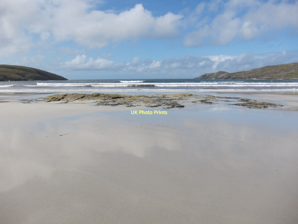 Photo 6"x4" Rocks on Tr\u00c3\u00a0igh Siar Bhatarsaigh c2011