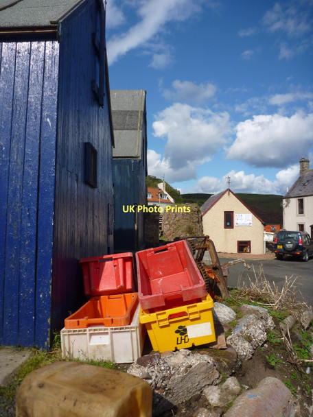 Photo 6"x4" Coastal Berwickshire : Local Colour at St Abbs Northfield\/NT9167 c2011