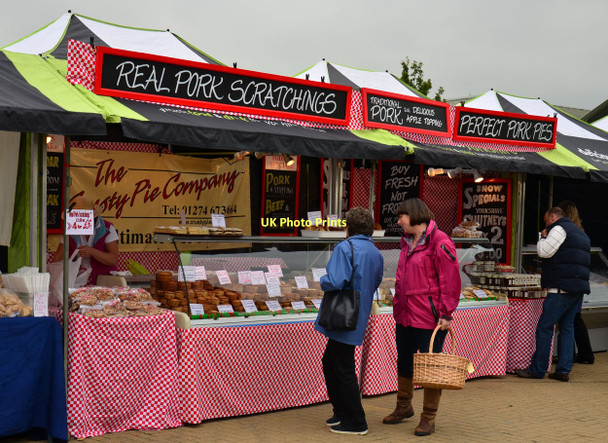 Photo 6"x4" You can tell you are in Yorkshire when.... Harrogate c2011
