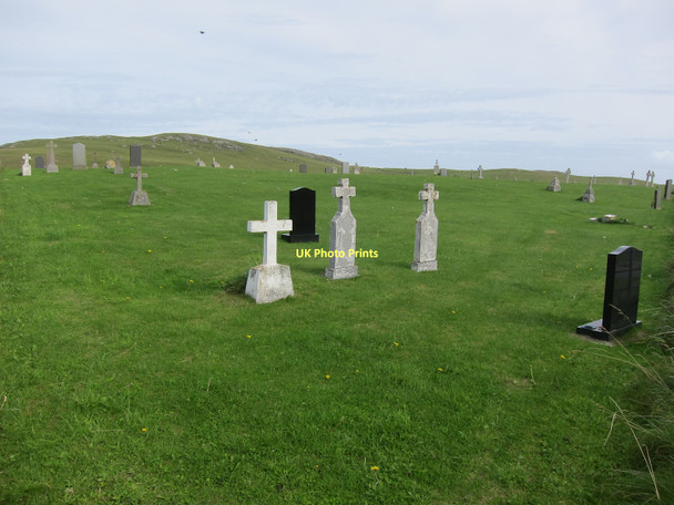 Photo 6"x4" Bhatarsaigh burial ground Bhatarsaigh c2011