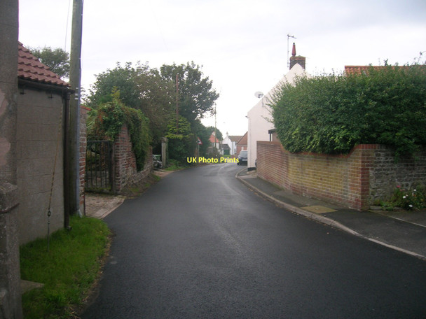 Photo 6"x4" Gillus Lane, Bempton Buckton\/TA1872 c2011