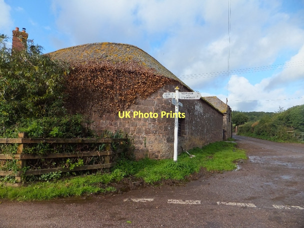 Photo 6"x4" Frogmore Cross and Frogmore Farm Hollis Head c2011