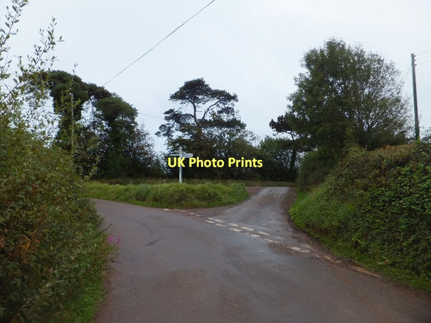 Photo 6"x4" Seven Crosses junction Tiverton\/SS9512 c2011