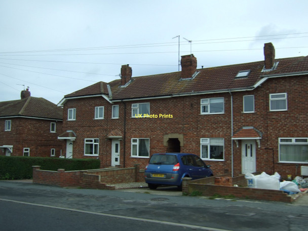 Photo 6"x4" Houses on Helredale Road (A171) Whitby Whitby\/NZ8910 c2011