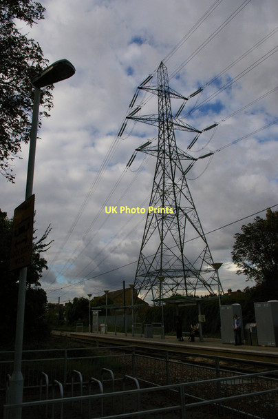 Photo 6"x4" Phipps Bridge tram stop Morden\/TQ2568 c2011
