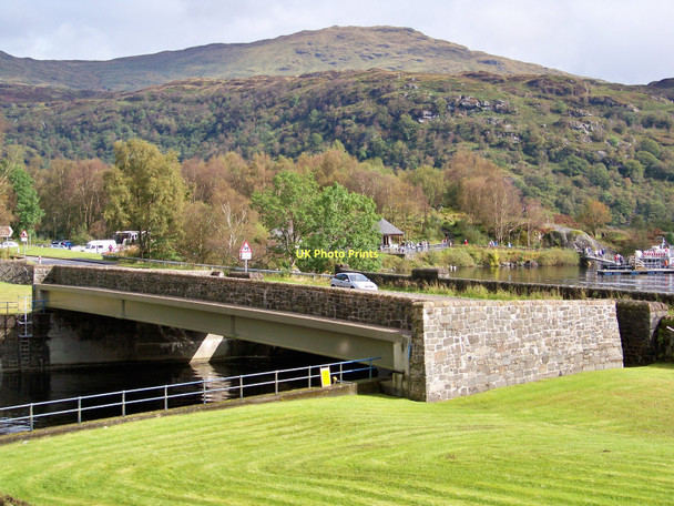 Photo 6"x4" Sloy Hydro Electric Power Station And A Curious Structure Inveruglas c2011