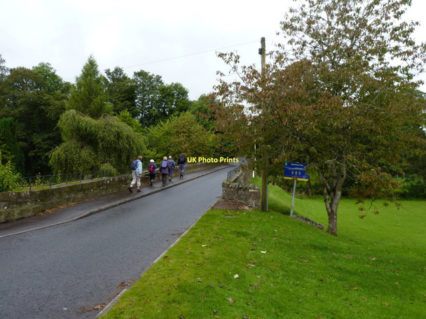 Photo 6"x4" South end of MacRosty Park Crieff\/NN8621 c2011