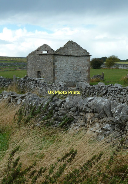 Photo 6"x4" Barn by the Bakewell road Bakewell c2011