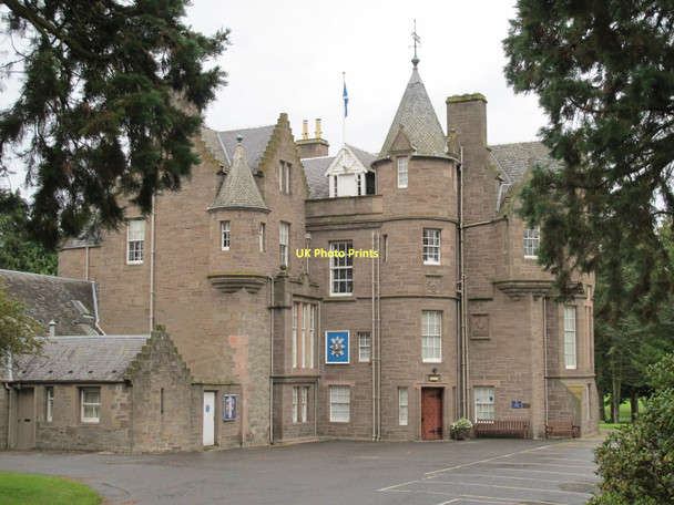 Photo 6"x4" Balhousie Castle Perth\/NO1123 c2011
