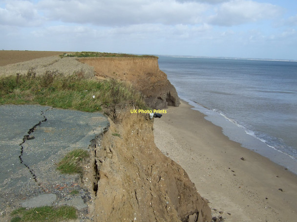 Photo 6"x4" Skipsea Cliff looking north Skipsea c2011