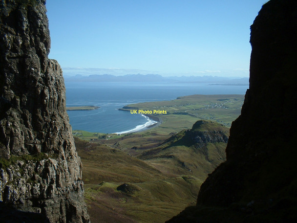 Photo 6"x4" Staffin Bay from The Quiraing Stenscholl c2011