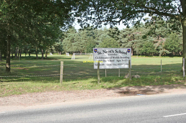 Photo 6"x4" Bramshill, Hampshire Lower Common\/SU7662 c2011