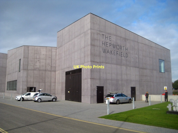 Photo 6"x4" The Hepworth Wakefield - East face Wakefield\/SE3320 c2011