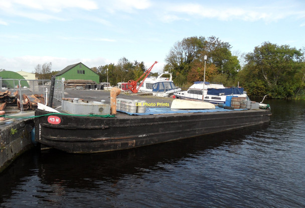 Photo 6"x4" 45M Barge at Portumna Bridge, Co. Galway Portumna c2011