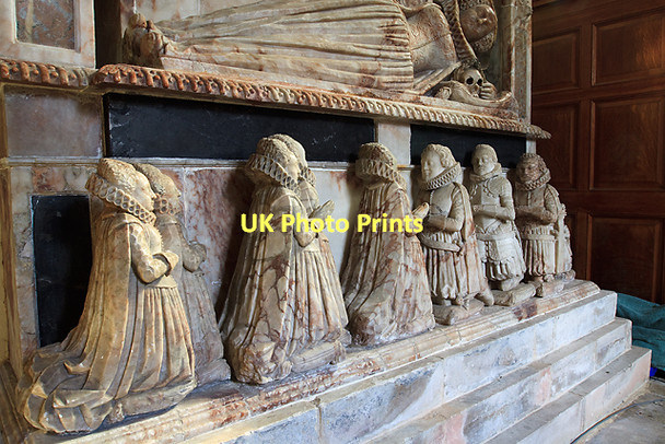 Photo 6"x4" William Uvedale tomb & monument - St Nicholas's church, Wickham (detail - 4) Wickham\/SU5711 c2011