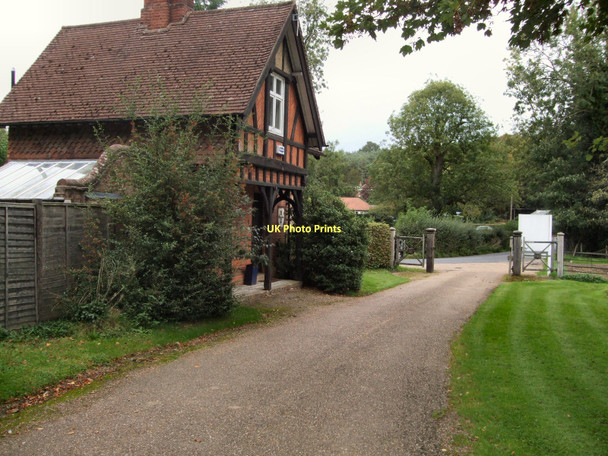 Photo 6"x4" Entrance to Squerryes Court Goodley Stock c2011