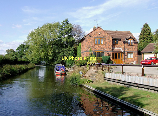 Photo 6"x4" Canalside house at Acton Trussell, Staffordshire Acton Trussell c2011