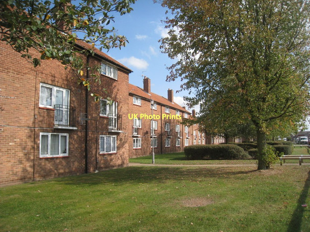 Photo 6"x4" Flats on Grange Road Newark-on-Trent c2011