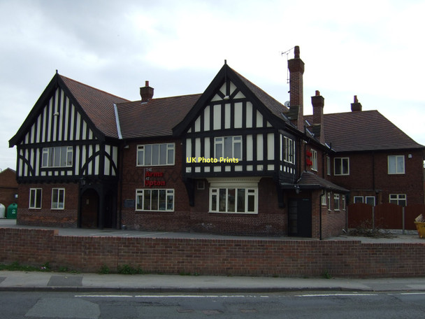 Photo 6"x4" The Arms at Upton Upton\/SE4713 c2011