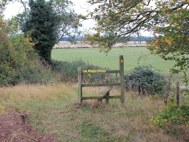 Photo 6"x4" Stile on footpath to Harbury Radford Semele c2011
