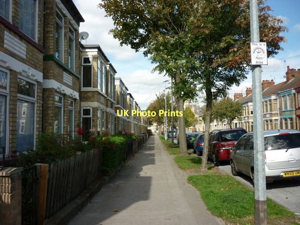 Photo 6"x4" Southcoates Avenue towards Holderness Road Summergangs c2011