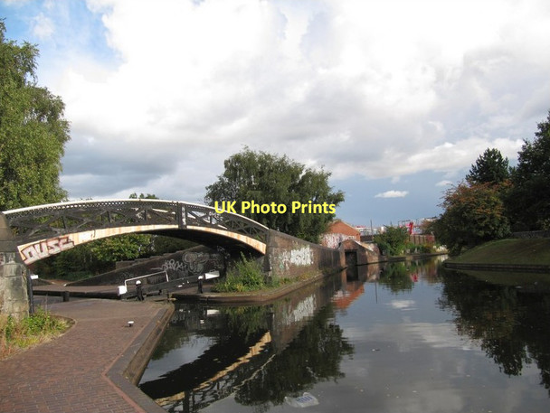 Photo 6"x4" Cast Iron roving Bridge (1825) at Aston Junction of Birmingham and Fazeley Canal Birmingham c2011
