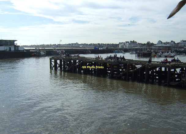 Photo 6"x4" Jetty, Bridlington Harbour Bridlington c2011