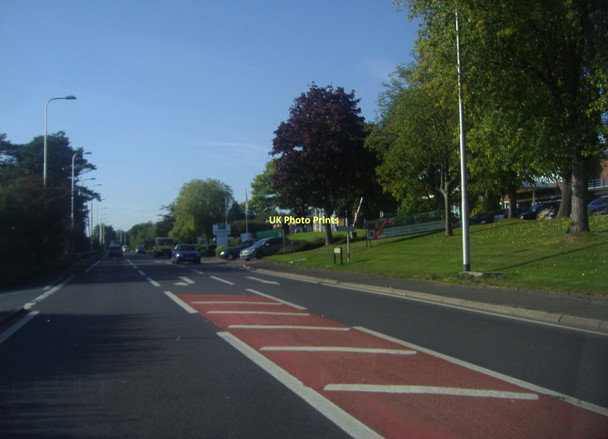 Photo 6"x4" The A5 passing the Holiday Inn, Markyate Flamstead c2011