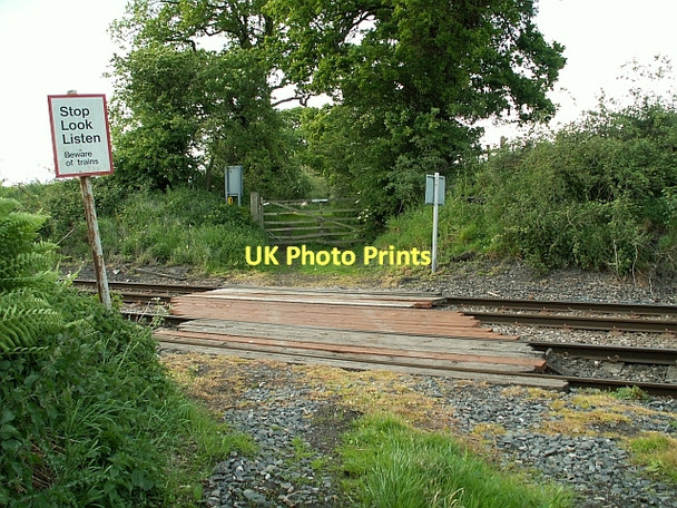 Photo 6"x4" Level crossing on public footpath Wetheral Plain c2007